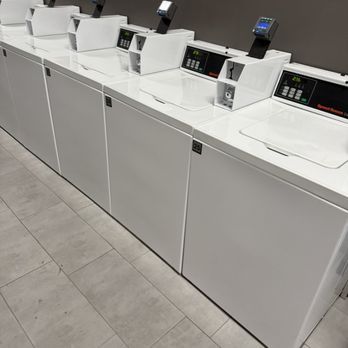 Off Main Laundry   9 (1)