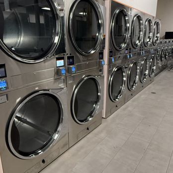 Off Main Laundry   8 (1)