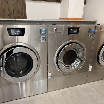 Off Main Laundry   10 (1)