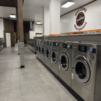 Off Main Laundry 14 (1)